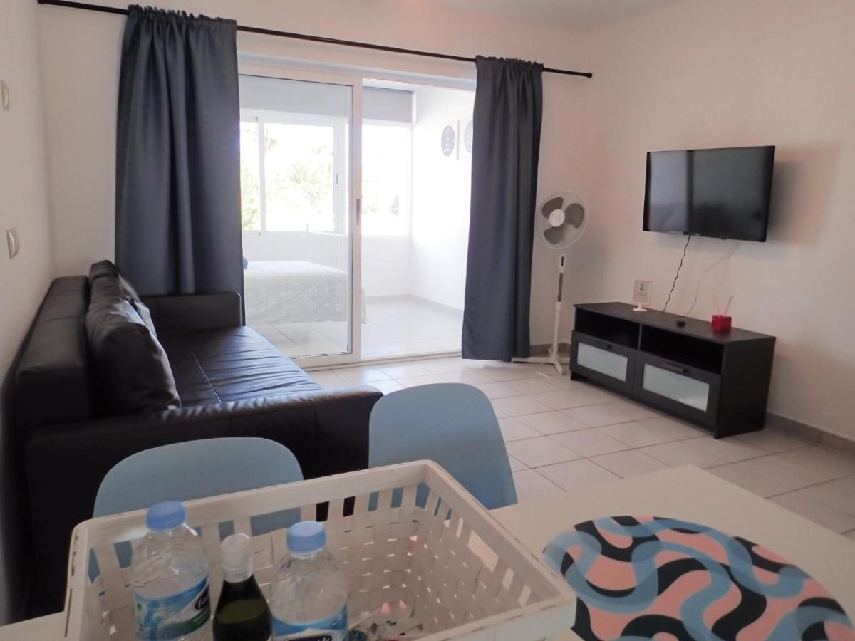 Apartamento En Playa Roca Primer Linea De Mar 科斯塔特吉塞 外观 照片